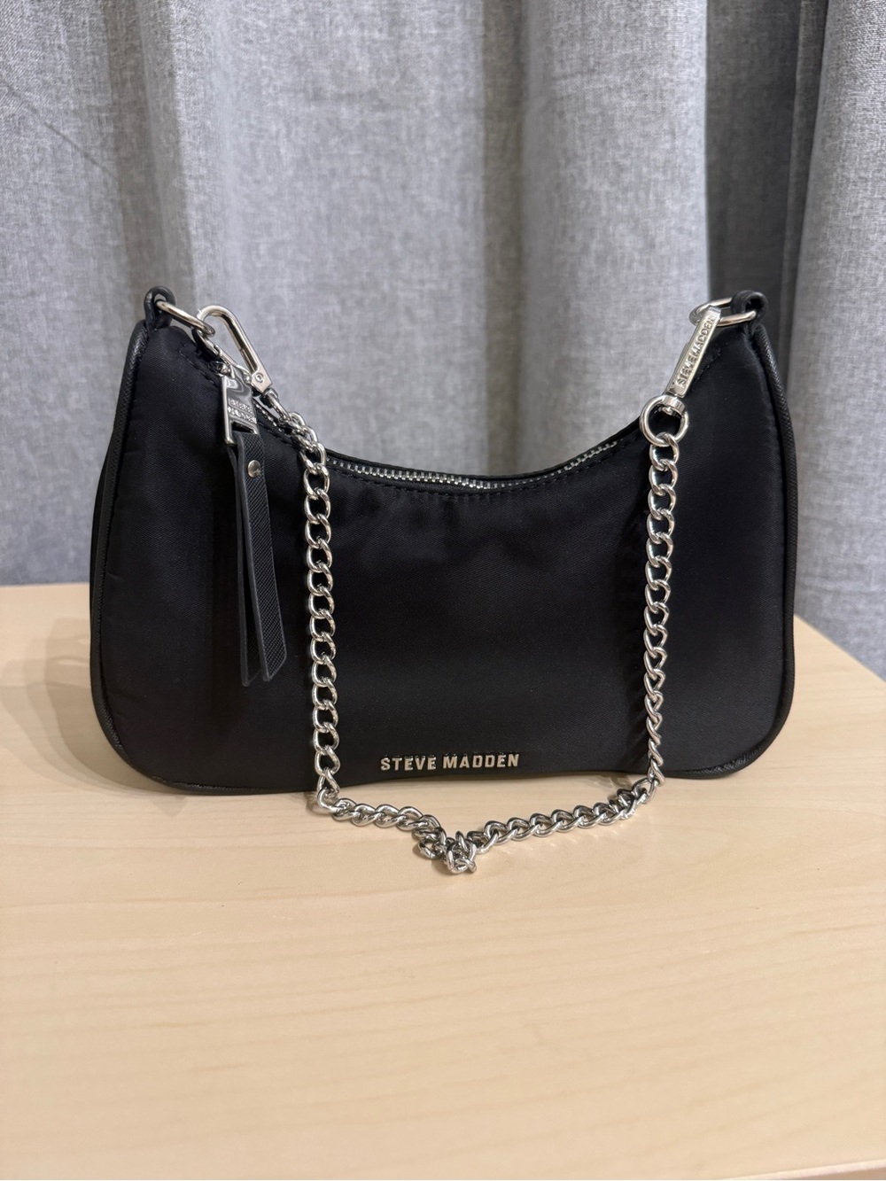 Steve Madden Black Shoulder Bag with Silver Chain Strap